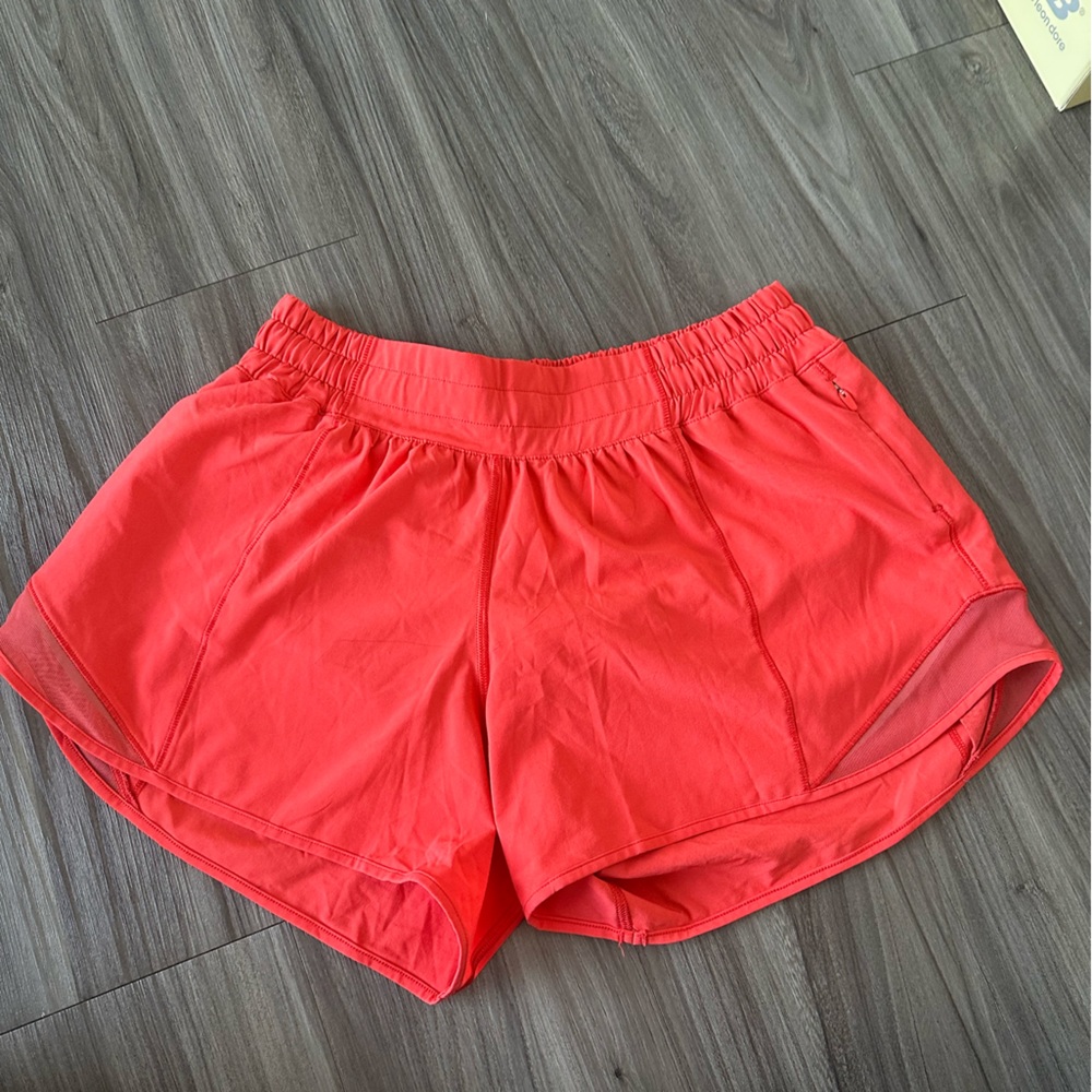 Lululemon hotty hot 4 inch